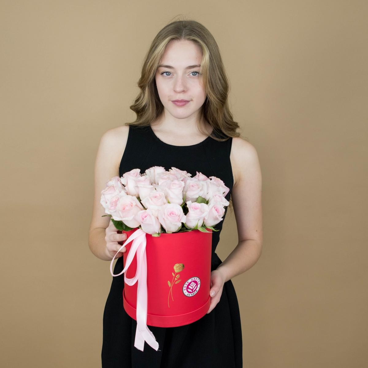 Розы розовые в шляпной коробке код: 336klg
