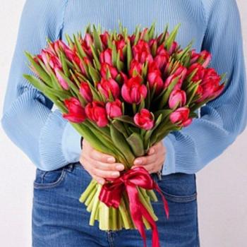 Тюльпаны красные 51 шт артикул букета - 24388klg